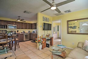 Comfy Dunedin Escape: 1 Block to Main Street!