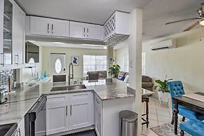 Cozy Key West Beach Cottage: Walk to Beaches!