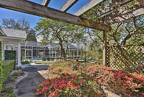 Cottage w/ Private Pool - Walk to Lake Wales!