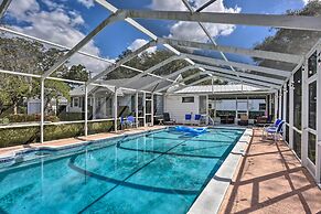 Cottage w/ Private Pool - Walk to Lake Wales!