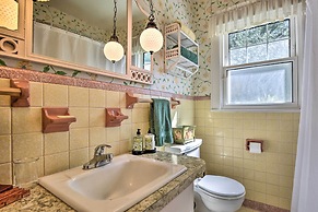 Cottage w/ Private Pool - Walk to Lake Wales!