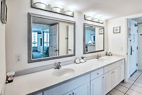 Sunny Daytona Beach Gem w/ Ocean Views!