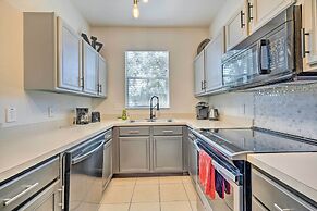 9 Mi to Disney: Davenport Townhome w/ Resort Pool!