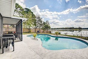 Screened Porch: Waterfront Home in Deltona!