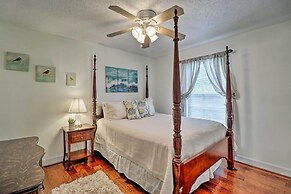 Pet-friendly Amelia Island Home ~ 1 Mi to Beach!