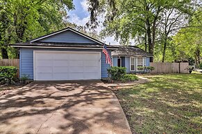 Pet-friendly Amelia Island Home ~ 1 Mi to Beach!