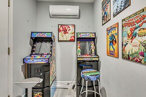 Pet-friendly PCB Home w/ Hot Tub, Near Beaches!