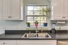 Pet-friendly PCB Home w/ Hot Tub, Near Beaches!