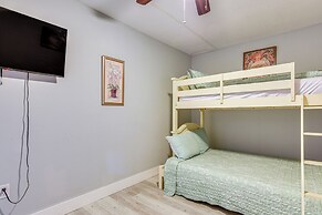 Pet-friendly PCB Home w/ Hot Tub, Near Beaches!