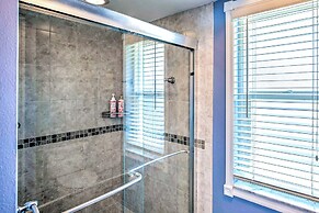 Fort Myers Coastal Retreat: Lanai w/ Pool!