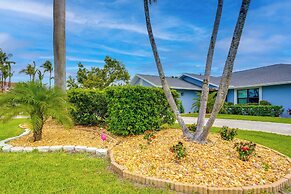 Fort Myers Coastal Retreat: Lanai w/ Pool!