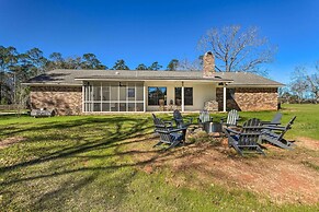 'green Acres' Home w/ Fire Pit + Fishing Pond