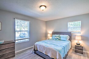 Gulf Breeze Home: 12 Mi to Pensacola Beach!