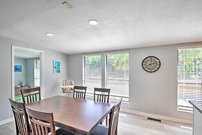 Gulf Breeze Home: 12 Mi to Pensacola Beach!