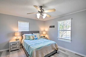 Gulf Breeze Home: 12 Mi to Pensacola Beach!