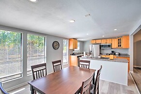 Gulf Breeze Home: 12 Mi to Pensacola Beach!