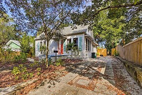 Historic Tarpon Springs Abode ~ 3 Mi to Beach