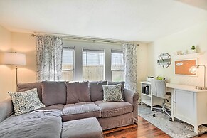 Historic Tarpon Springs Abode ~ 3 Mi to Beach