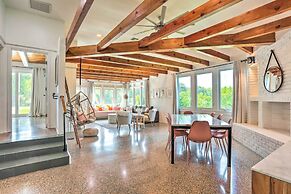 Hutchinson Island Cottage: Steps to the Beach