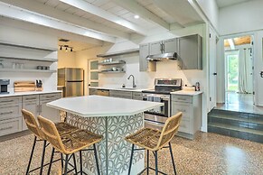 Hutchinson Island Cottage: Steps to the Beach