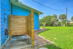 Hutchinson Island Cottage: Steps to the Beach