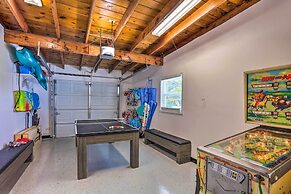 Hutchinson Island Cottage: Steps to the Beach