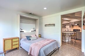 Hutchinson Island Cottage: Steps to the Beach