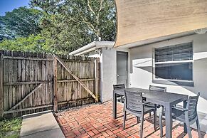 Idyllic Largo Escape w/ Patio: 4 Mi to Beach!