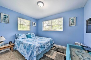 Jacksonville Getaway w/ Yard ~ 2 Mi to Beach!