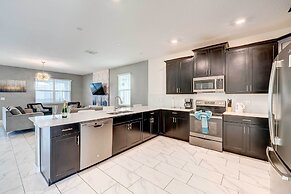 Resort Getaway w/ Home Theater: 7 Mi to Disney!