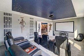 Resort Getaway w/ Home Theater: 7 Mi to Disney!