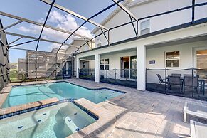 Resort Getaway w/ Home Theater: 7 Mi to Disney!