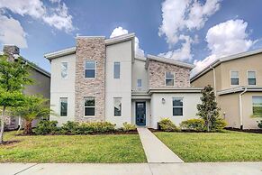 Resort Getaway w/ Home Theater: 7 Mi to Disney!