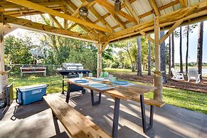 Lakefront Tavares Home w/ Deck, Patio & Dock!