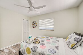 Lovely Naples Home: Backyard Oasis w/ Pool!