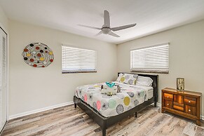 Lovely Naples Home: Backyard Oasis w/ Pool!