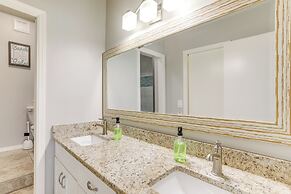 Lovely Indian Shores Condo w/ Beach Access!