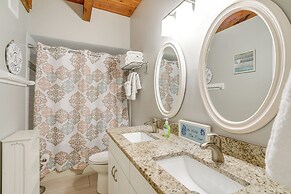 Lovely Indian Shores Condo w/ Beach Access!