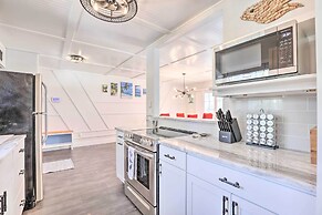 Modern Florida Home ~ 5 Mi to Surfside Park!