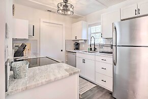 Modern Florida Home ~ 5 Mi to Surfside Park!
