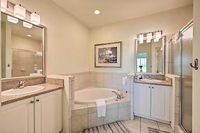 Naples Condo w/ Golf View & Resort-style Amenities