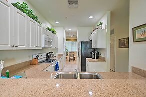 Naples Condo w/ Golf View & Resort-style Amenities