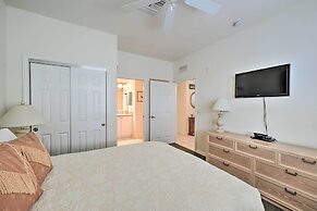 Naples Condo w/ Golf View & Resort-style Amenities