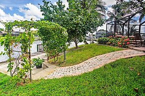 Newly Renovated Tropical Getaway in Cape Coral!