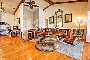 Newly Renovated Tropical Getaway in Cape Coral!