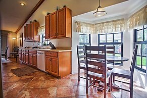 Newly Renovated Tropical Getaway in Cape Coral!