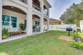 Miramar Beach Retreat w/ Pool Access & Fireplace!