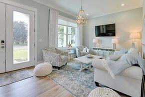 Miramar Beach Retreat w/ Pool Access & Fireplace!