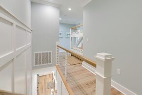 Miramar Beach Retreat w/ Pool Access & Fireplace!