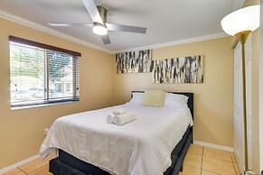 Opa-locka Townhome, 15 Mi to Miami Beach!